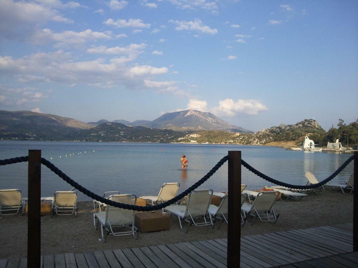 Beautiful House By The Sea,Loutraki Skaloma. Villa Exterior photo